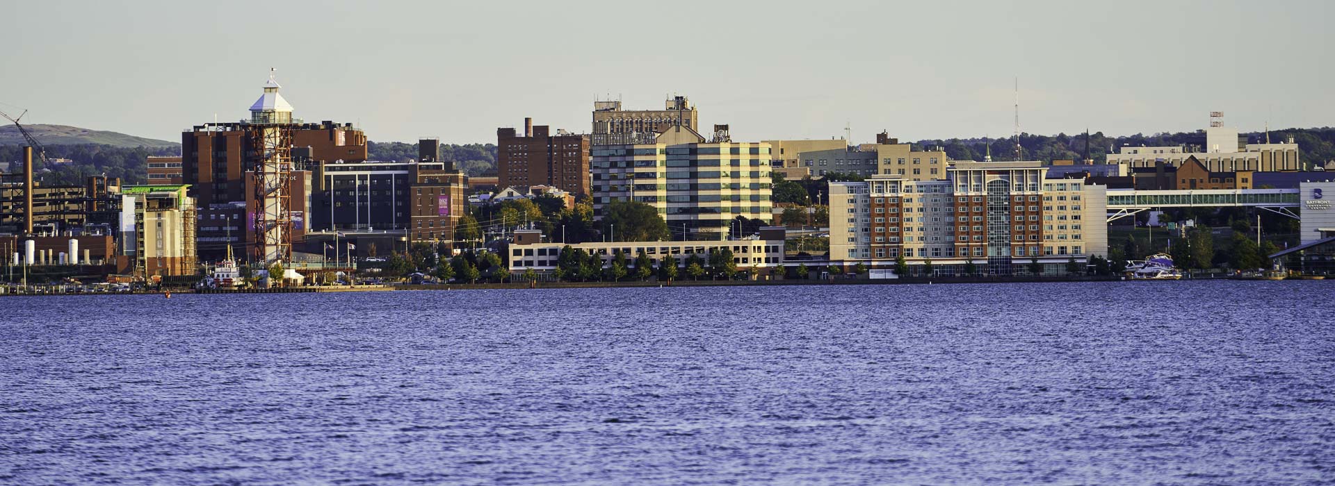 Building_084_1920x700